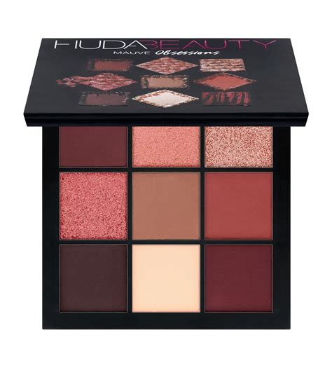 huda beauty mauve obsessions palette.